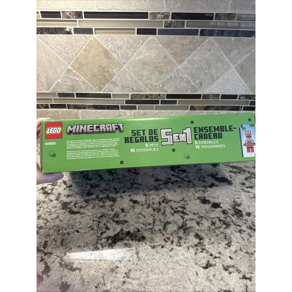 NEW LEGO 66805 Minecraft World Explorer Gift Set 5 Sets in 1 Box, 15 Characters